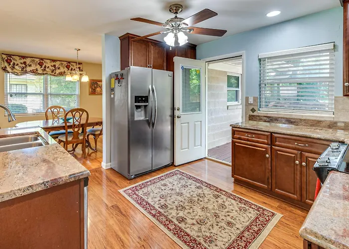 2 Mi To Fsu & Famu: W/ Spacious Deck! Сasa de vacaciones