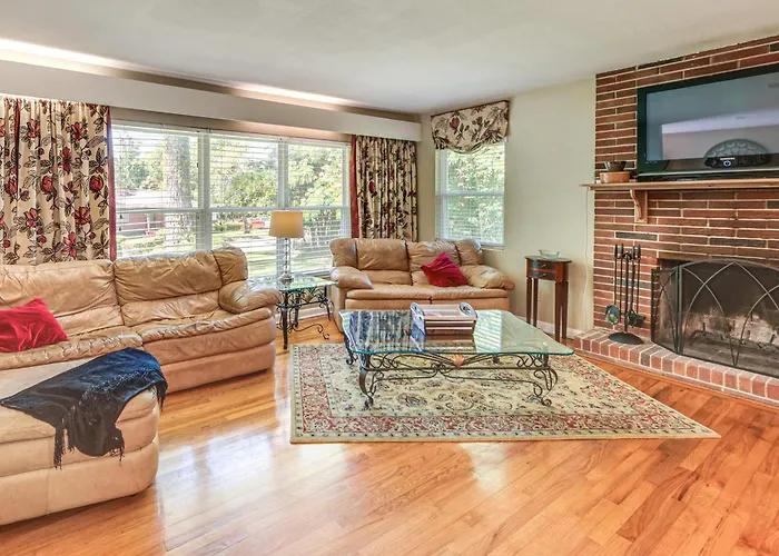2 Mi To Fsu & Famu: W/ Spacious Deck! Сasa de vacaciones *