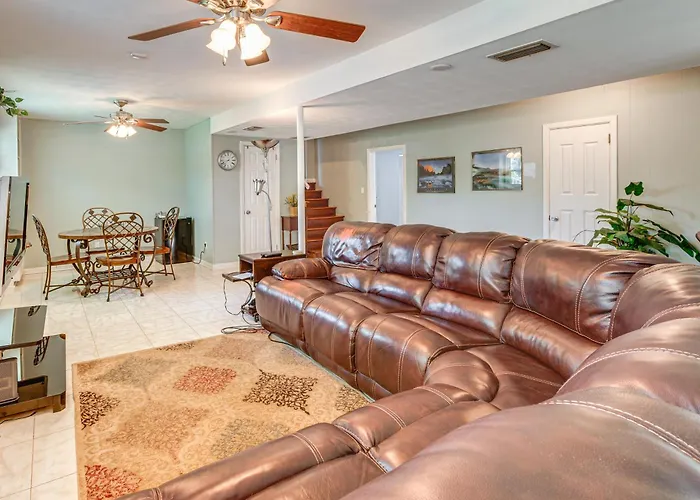 2 Mi To Fsu & Famu: W/ Spacious Deck!