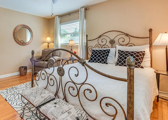 2 Mi To Fsu & Famu: W/ Spacious Deck! Tallahassee